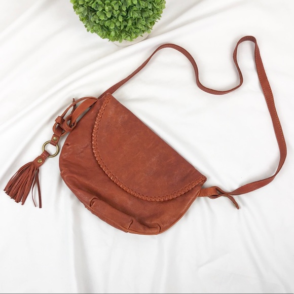 HOBO Handbags - Hobo International leather crossbody boho bag